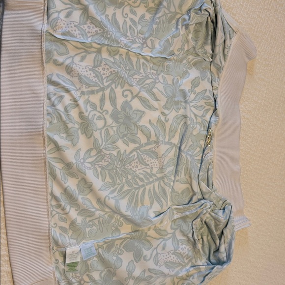 Lilly Pulitzer “lil escape plan” pattern Jacket - Picture 12 of 12